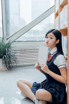 乖用下面把樱桃挤出来